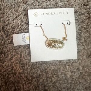 Kendra Scott Dollie Gold Necklace- BRAND NEW